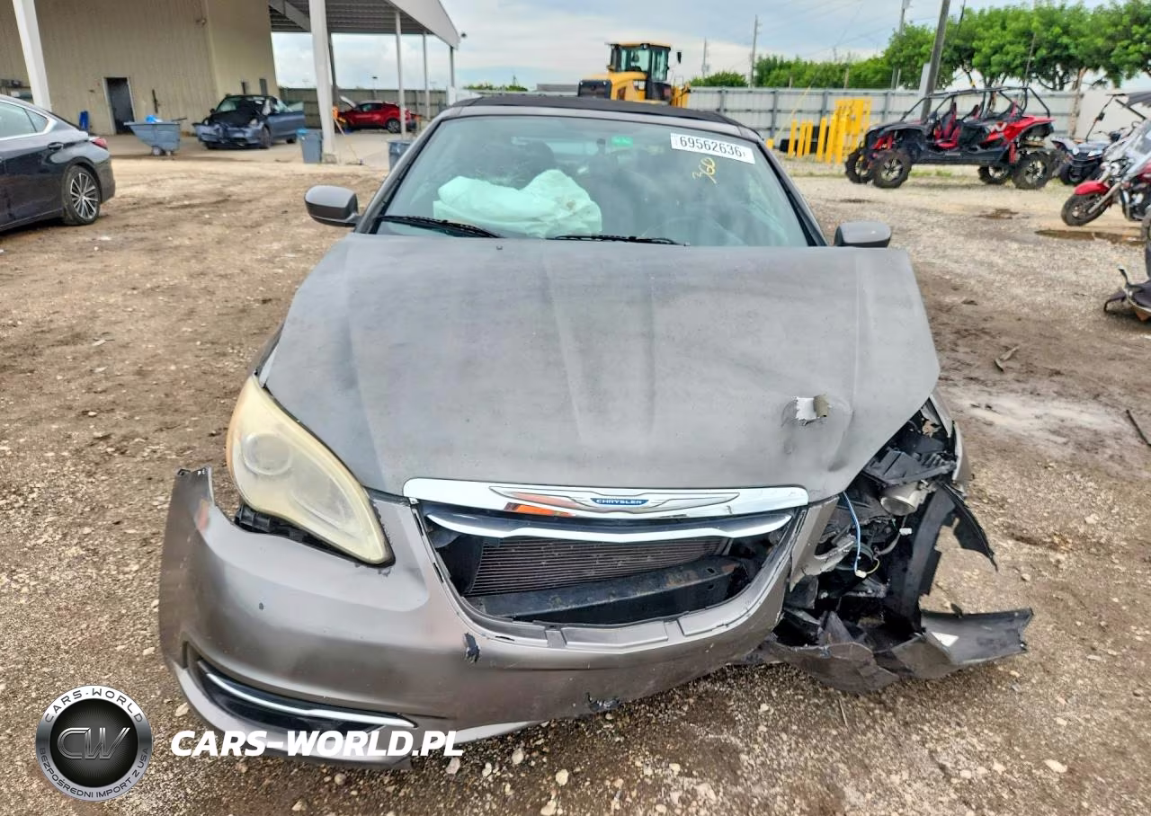 2012 Chrysler 200 Touring VIN:1C3BCBEB5CN218565 - 5
