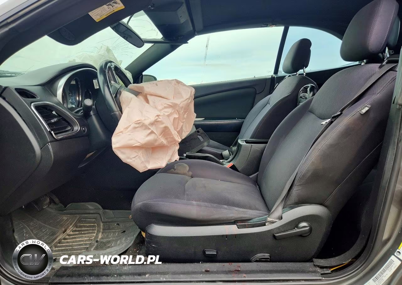 2012 Chrysler 200 Touring VIN:1C3BCBEB5CN218565 - 7