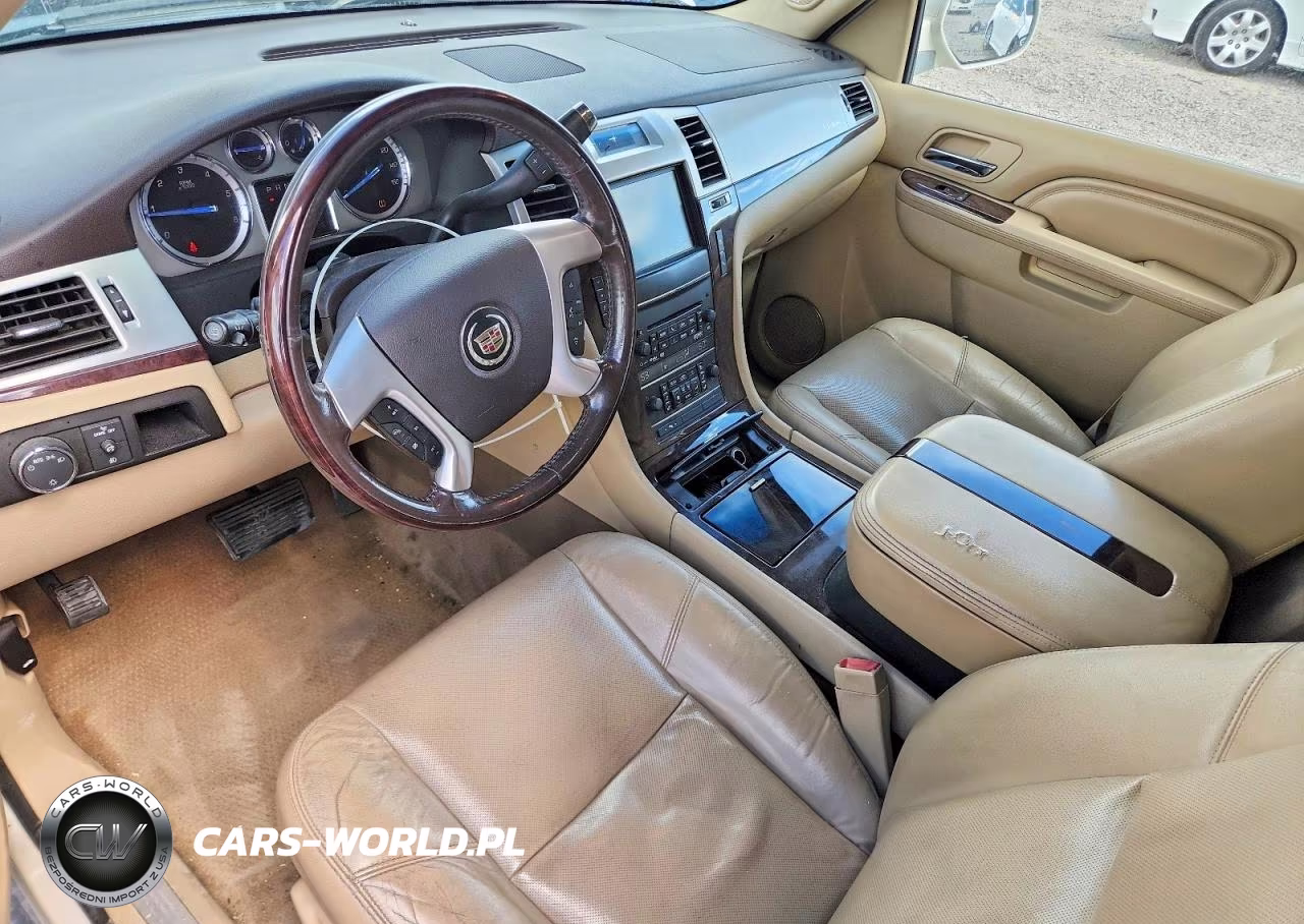 2011 Cadillac Escalade Luxury VIN:1GYS4BEF0BR347648 - 8