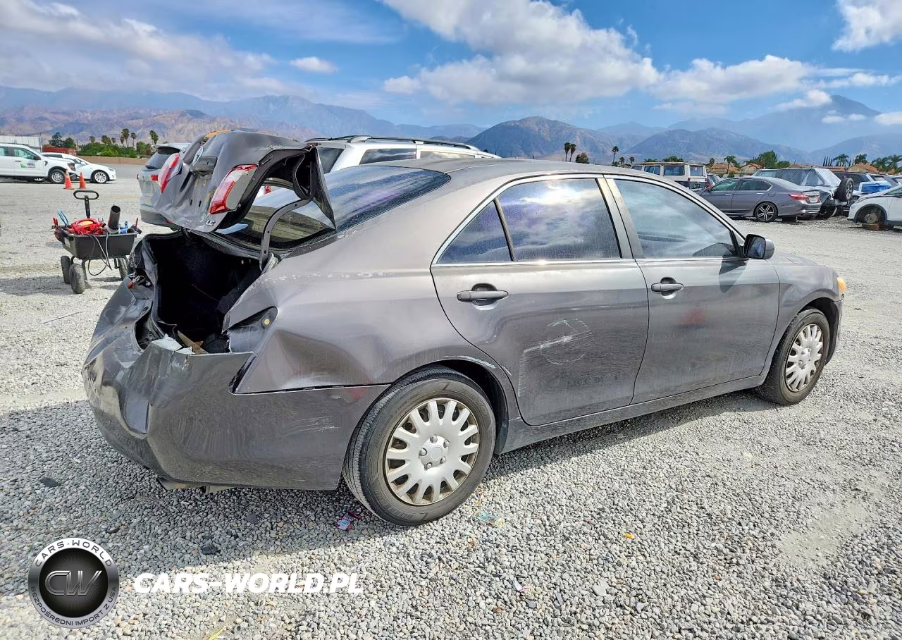 2007 Toyota Camry Le VIN:JTNBE46K973072992 - 3