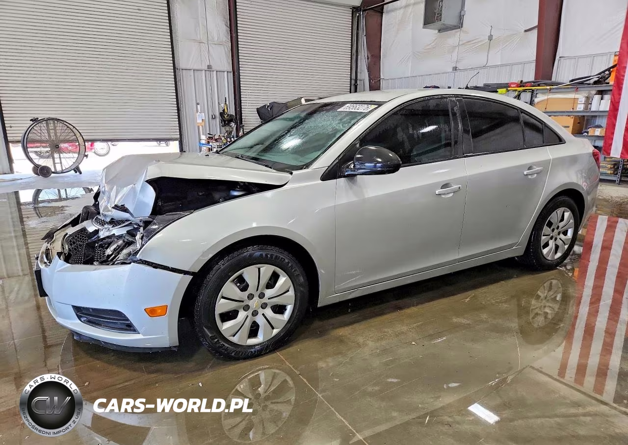 2014 Chevrolet Cruze Ls VIN:1G1PA5SGXE7145539 - 1