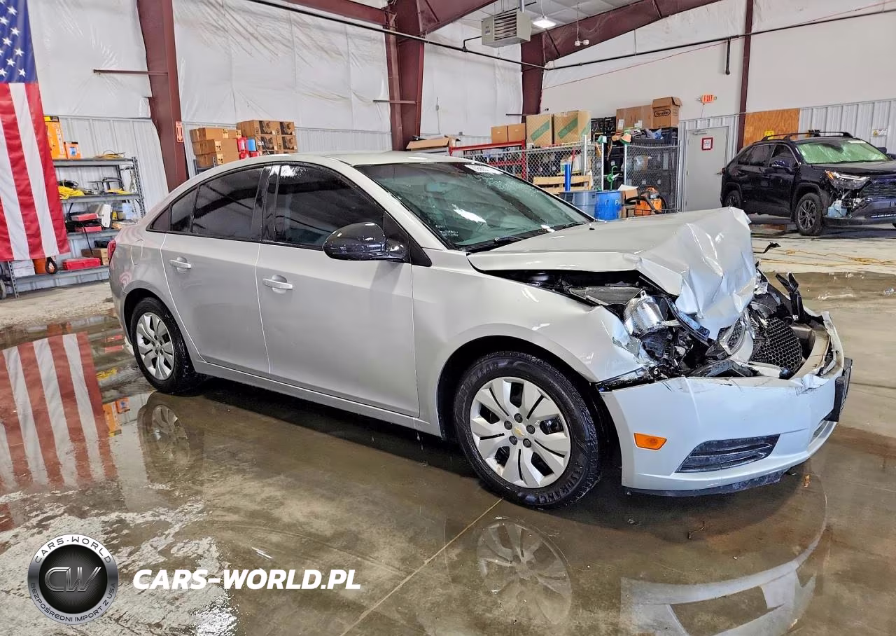 2014 Chevrolet Cruze Ls VIN:1G1PA5SGXE7145539 - 4