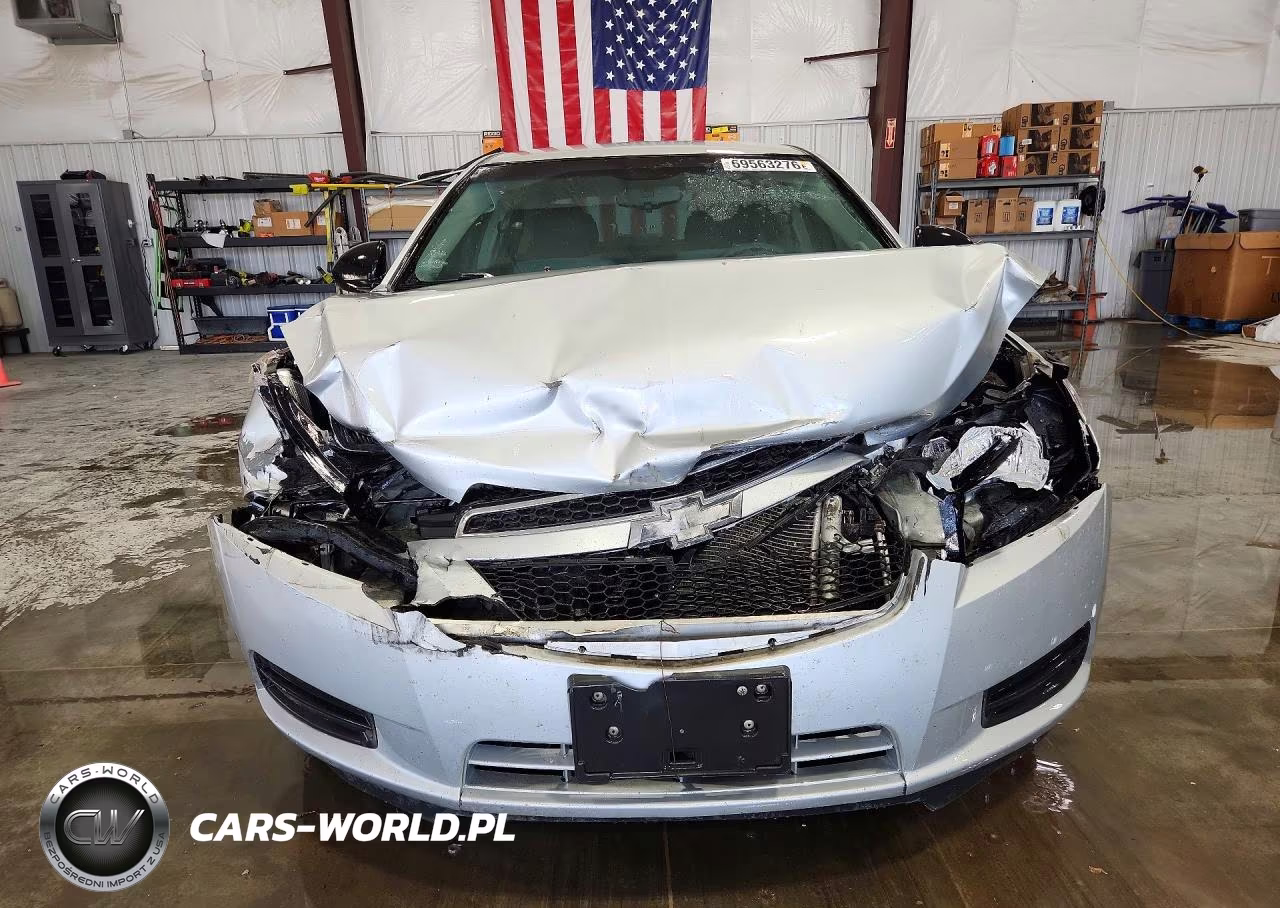 2014 Chevrolet Cruze Ls VIN:1G1PA5SGXE7145539 - 5