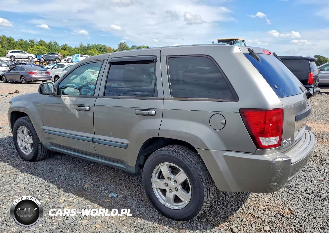 2007 Jeep Grand Cherokee Laredo VIN:1J8GR48K47C681623 - 2