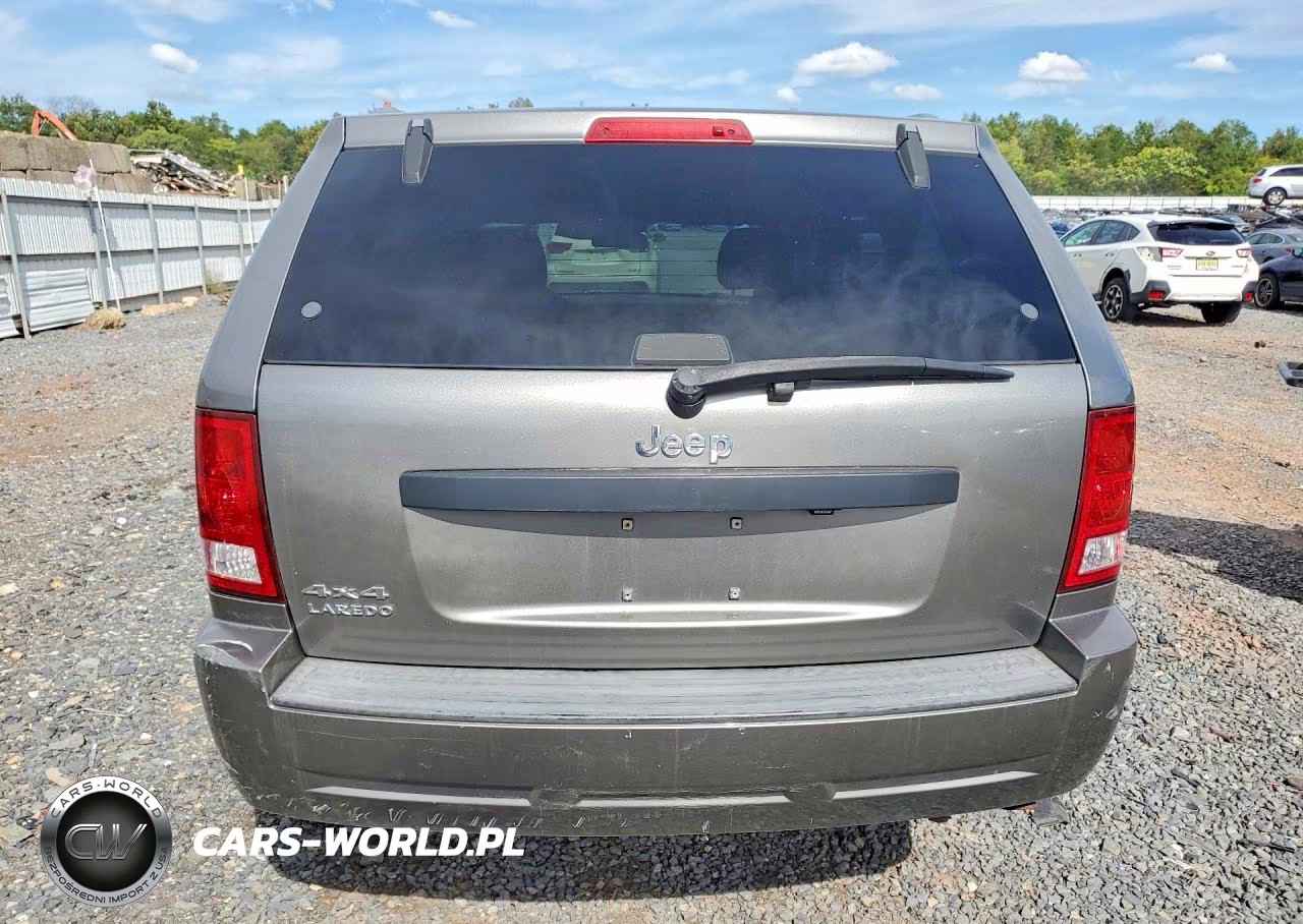 2007 Jeep Grand Cherokee Laredo VIN:1J8GR48K47C681623 - 6