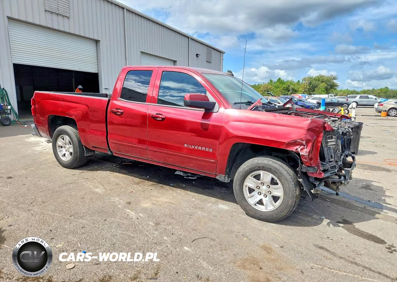 2017 Chevrolet Silverado C1500 Lt VIN:1GCRCREC1HZ162877 - 4