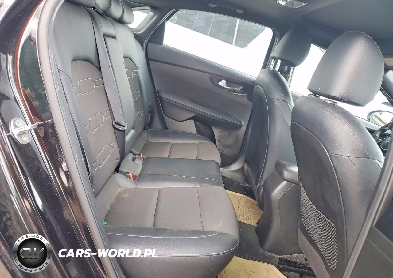 2023 Kia Forte Gt Line VIN:3KPF54AD6PE568498 - 10