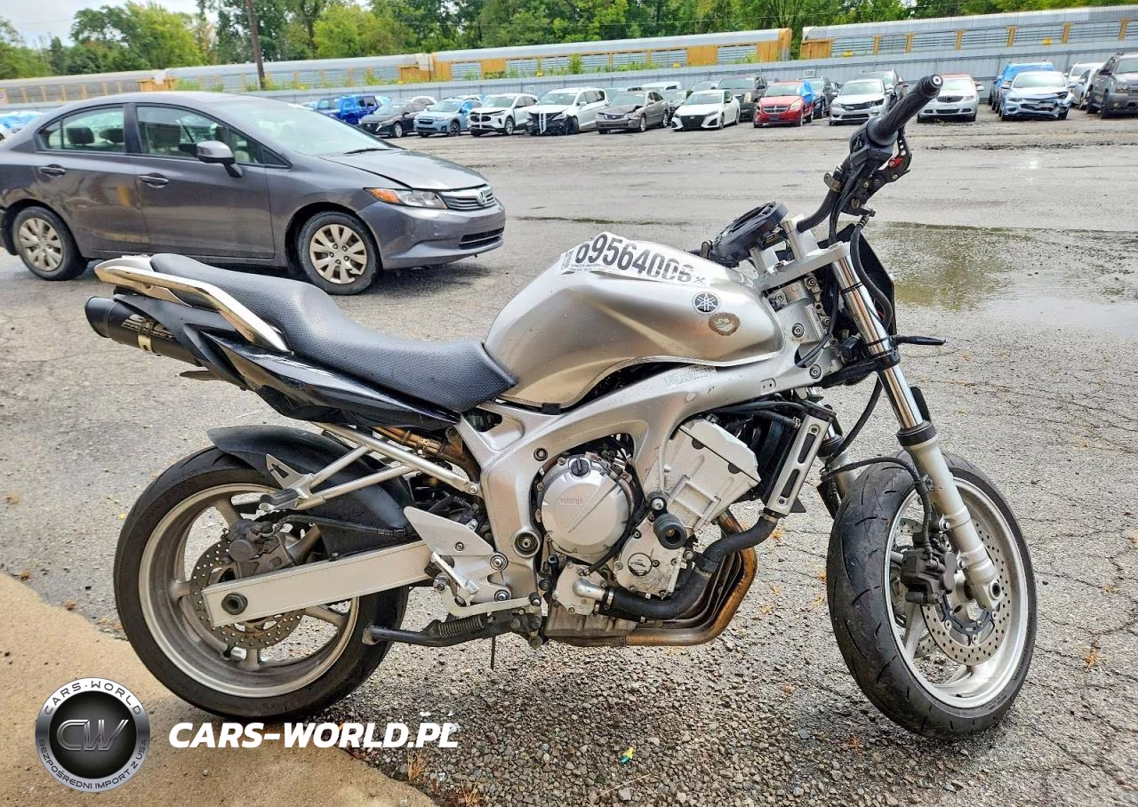 2004 Yamaha Fz6 S – zdjęcie 1 z 9