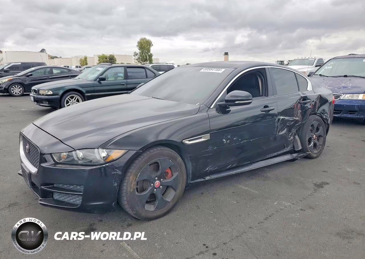2017 Jaguar Xe