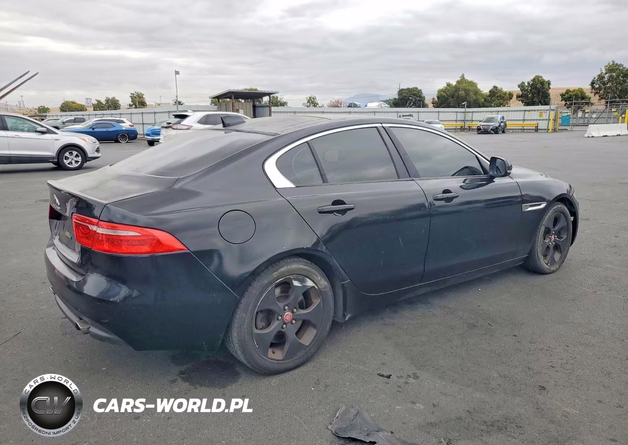 2017 Jaguar Xe VIN:SAJAR4BG0HA967498 - 3
