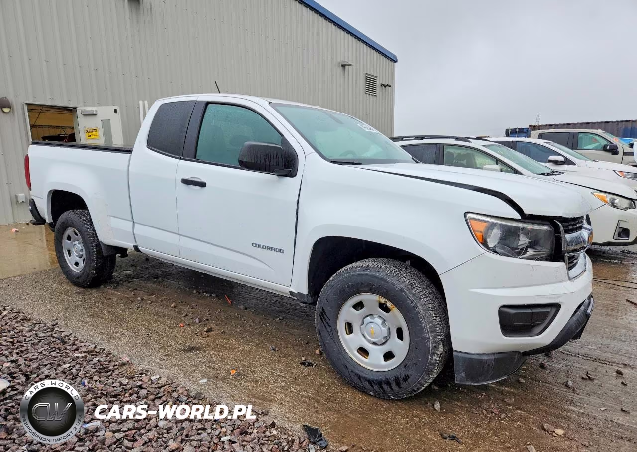 2018 Chevrolet Colorado VIN:1GCHSBEA0J1192039 - 4