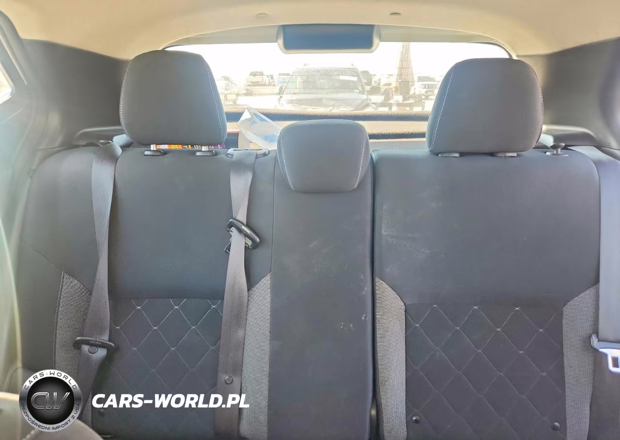 2019 Nissan Kicks Sv VIN:3N1CP5CU0KL565362 - 10