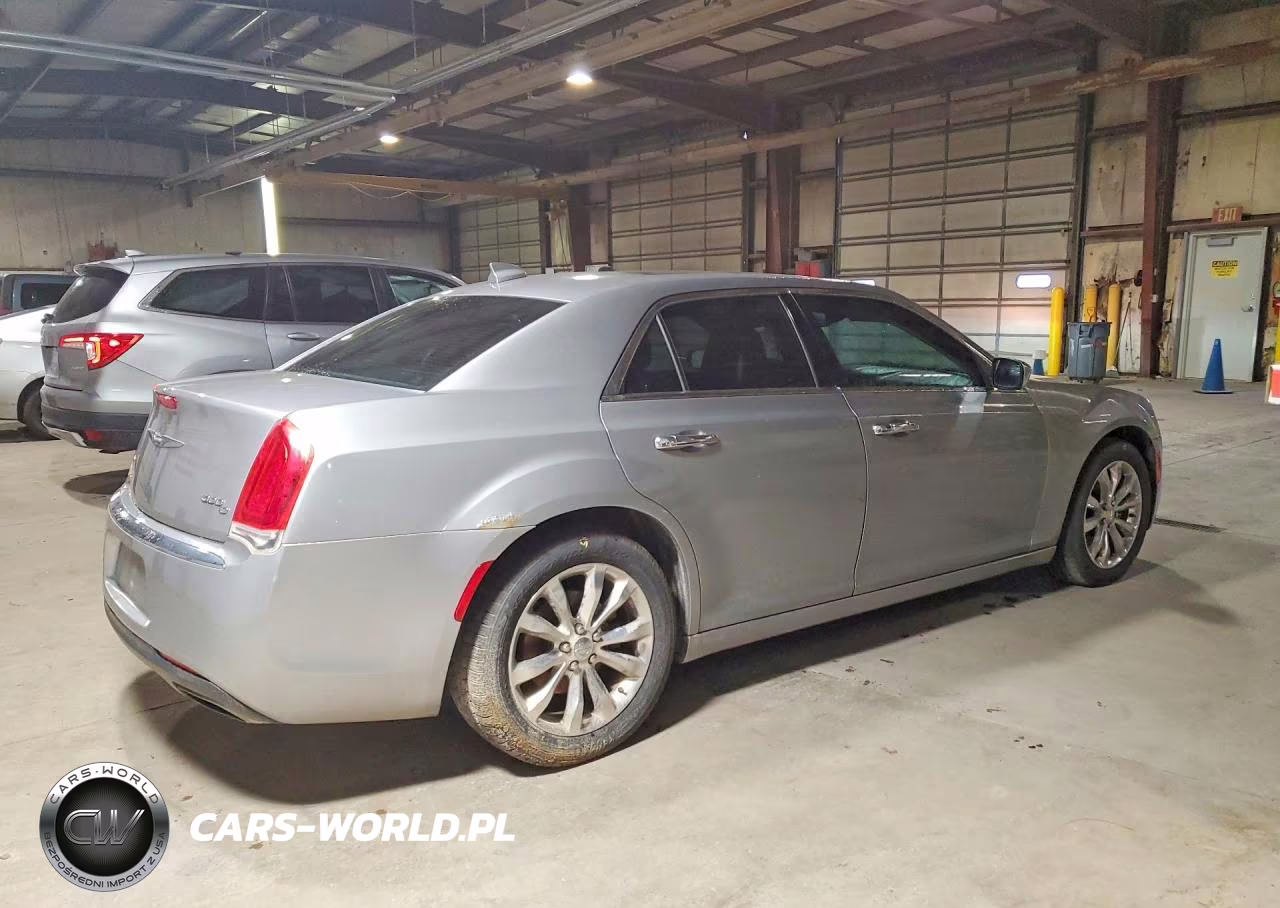 2016 Chrysler 300C VIN:2C3CCAKG4GH239002 - 3