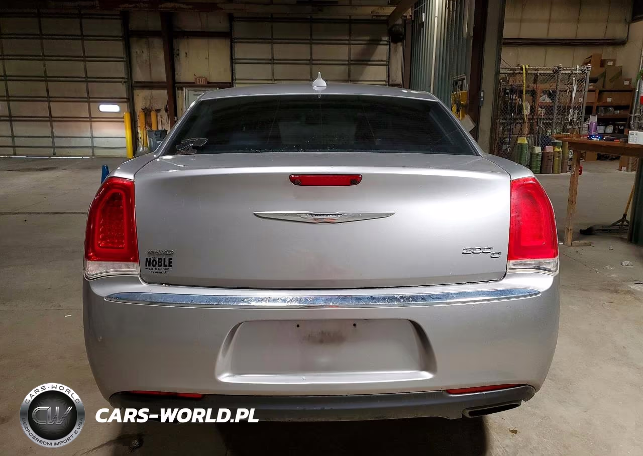2016 Chrysler 300C VIN:2C3CCAKG4GH239002 - 6