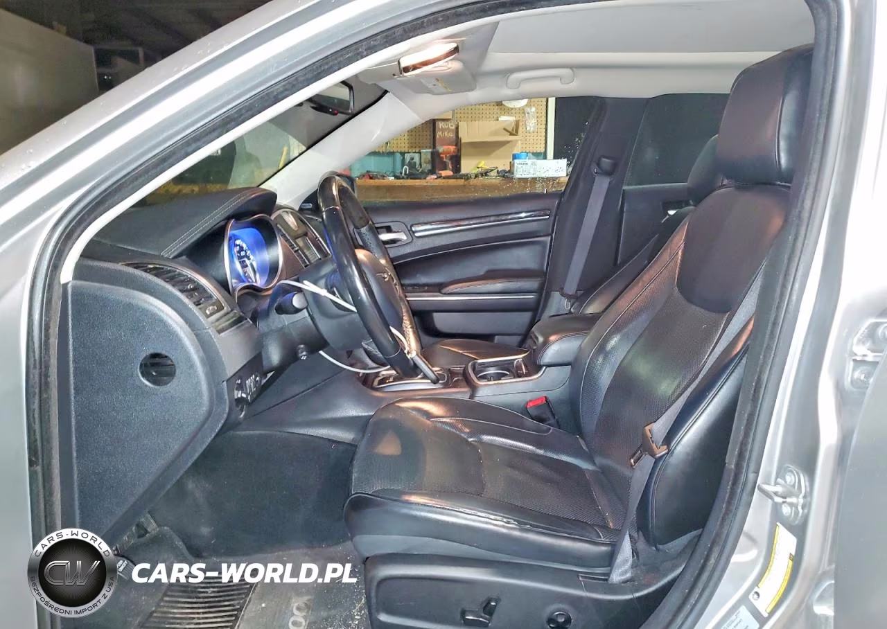 2016 Chrysler 300C VIN:2C3CCAKG4GH239002 - 7