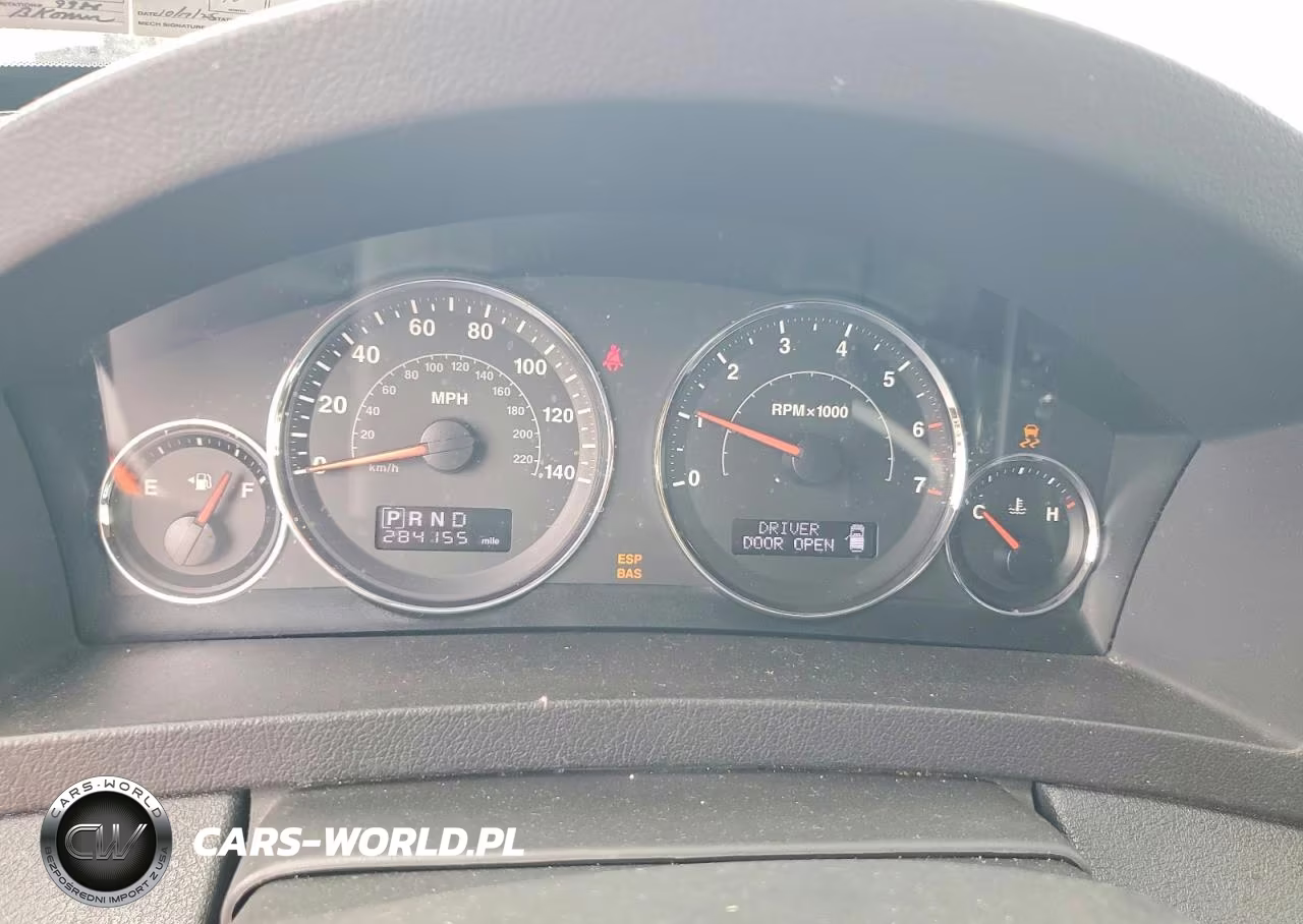 2008 Jeep Grand Cherokee Laredo VIN:1J8GR48K98C123252 - 9