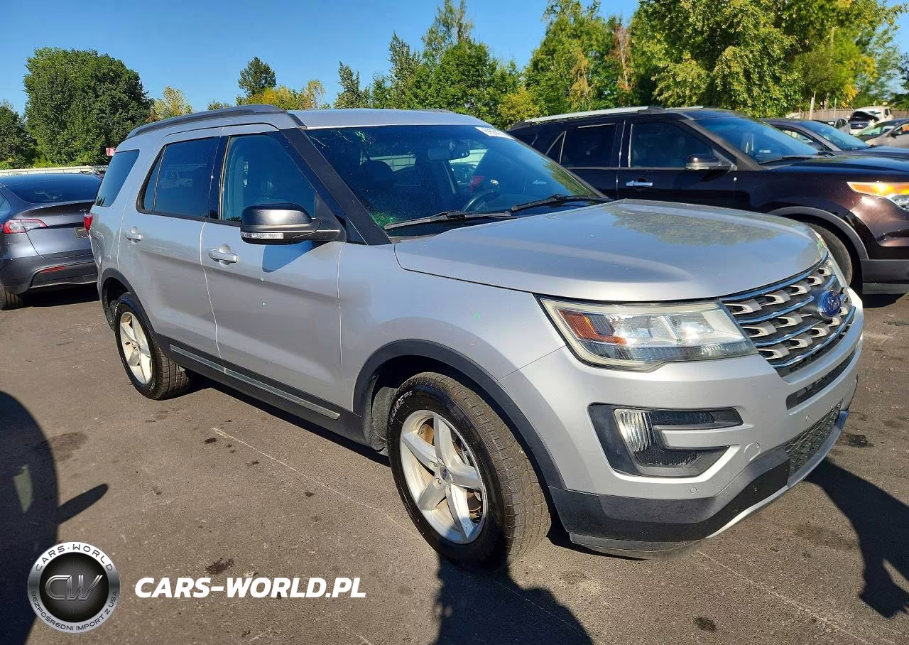 2016 Ford Explorer Xlt VIN:1FM5K8D87GGA47988 - 4