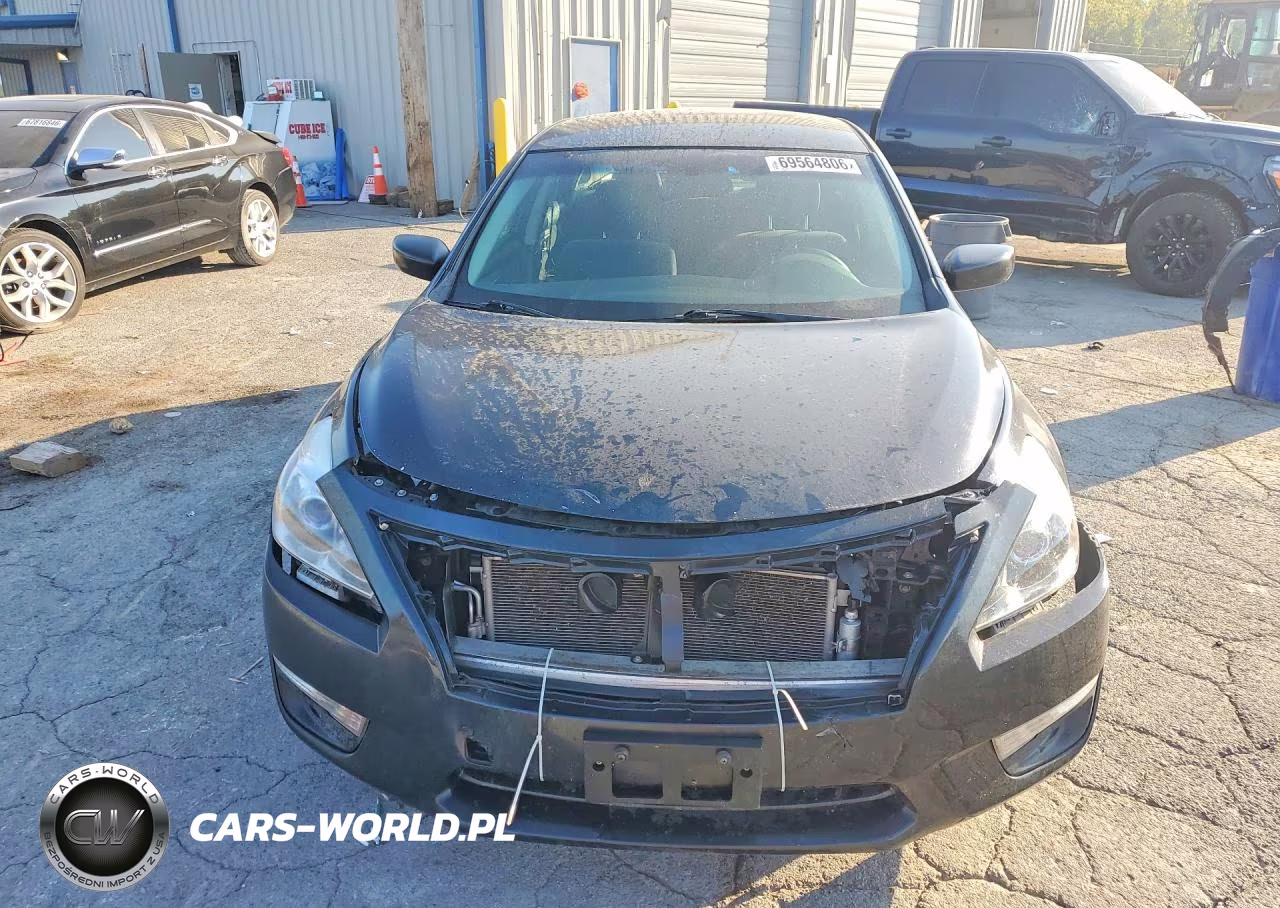 2014 Nissan Altima 2.5 S VIN:1N4AL3AP8EN382285 - 5