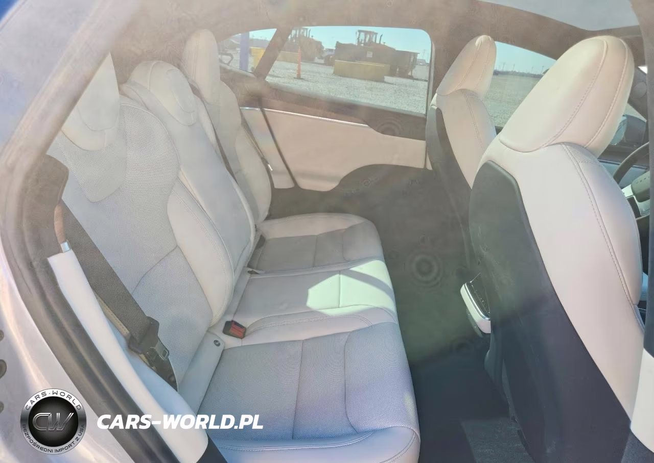 2025 Tesla Model S VIN:5YJSA1E52SF551390 - 10