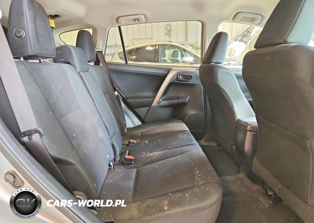 2018 Toyota Rav4 Le VIN:JTMBFREV6JJ197025 - 11