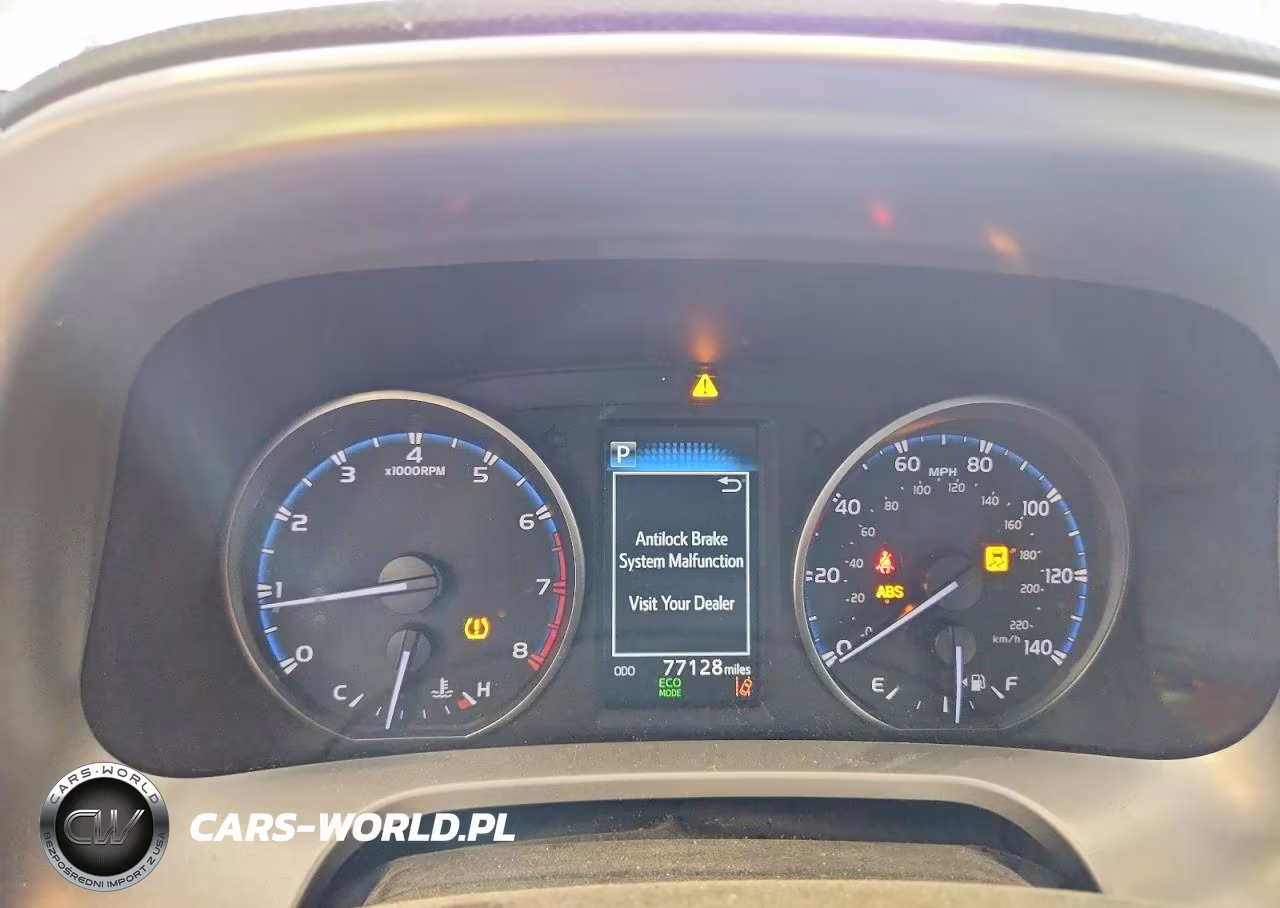 2018 Toyota Rav4 Le VIN:JTMBFREV6JJ197025 - 9