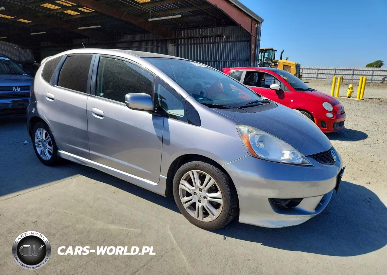 2009 Honda Fit Sport VIN:JHMGE88479S064378 - 4
