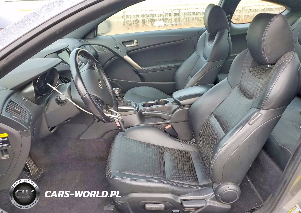 2013 Hyundai Genesis Coupe 3.8 Track VIN:KMHHU6KJ4DU112732 - 7