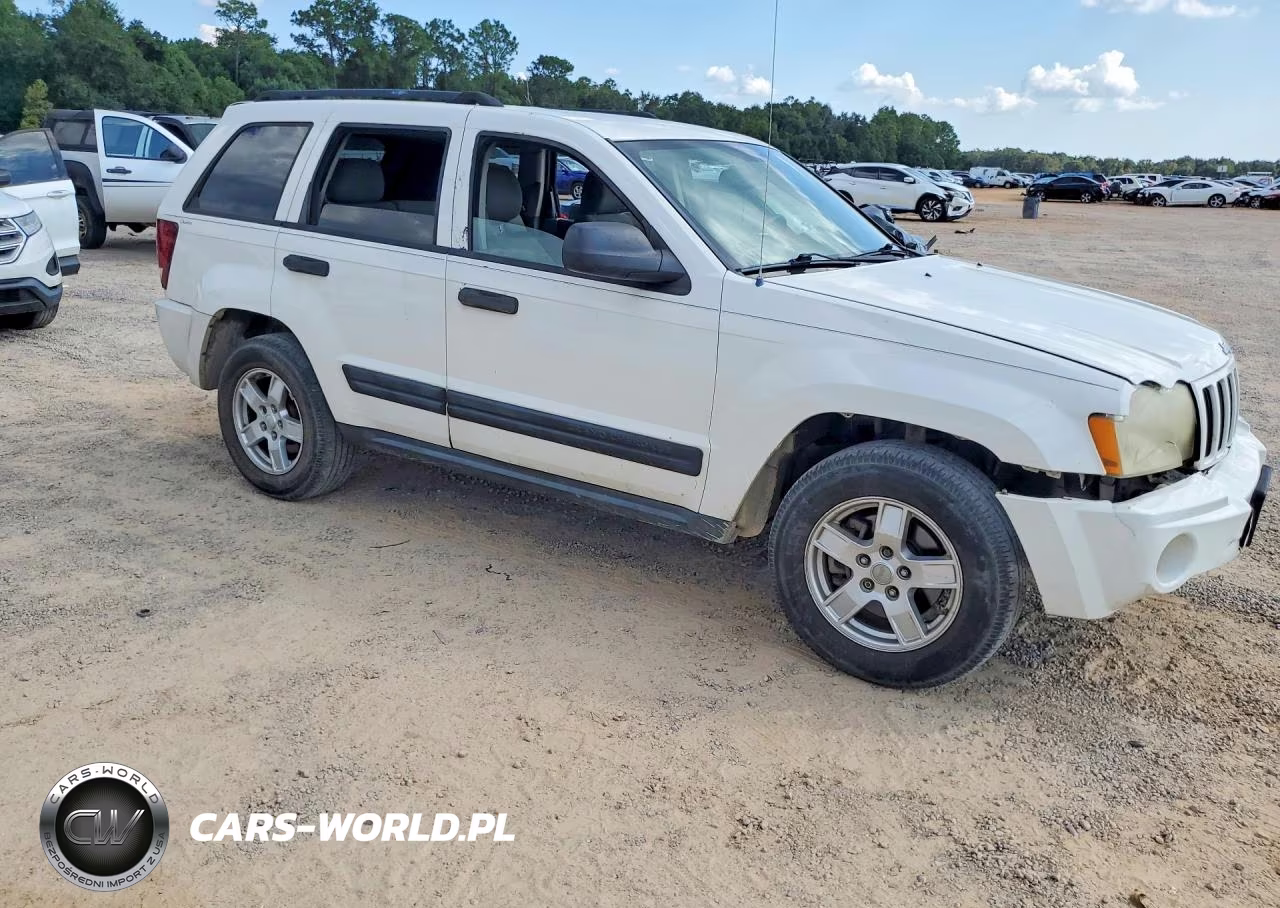 2005 Jeep Grand Cherokee Laredo VIN:1J4GR48K25C521464 - 4