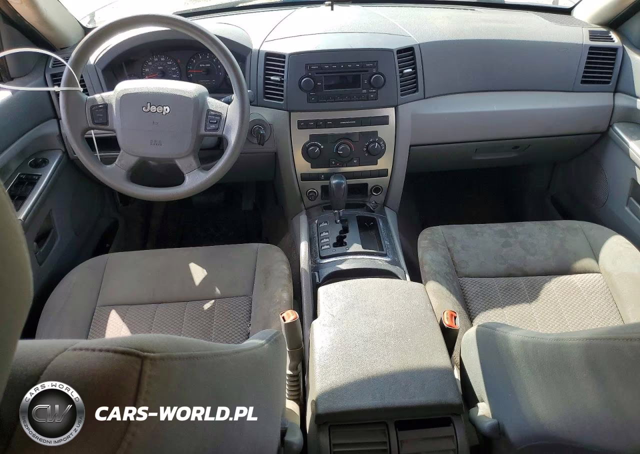 2005 Jeep Grand Cherokee Laredo VIN:1J4GR48K25C521464 - 8