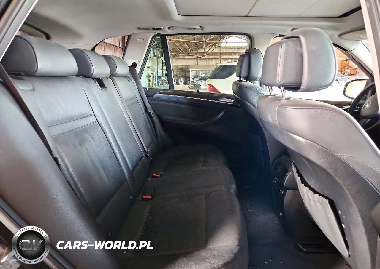 2010 BMW X5 xDrive30I VIN:5UXFE4C59AL277769 - 11