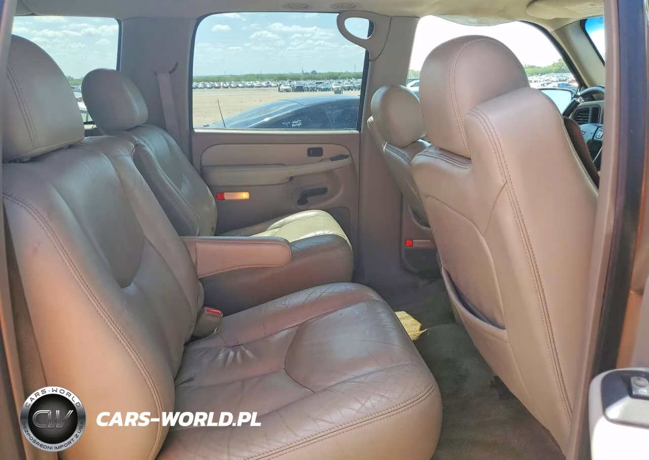 2003 Chevrolet Suburban C1500 VIN:1GNEC16Z53J214979 - 11