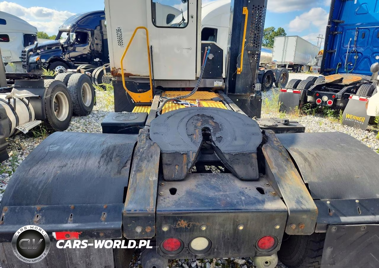 2021 Kalmar Ottawa T2 - Yard Truck VIN:11VJ813A1MA001686 - 10