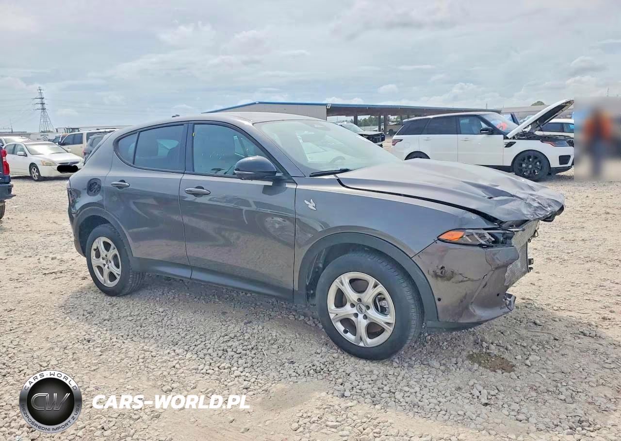 2025 Dodge Hornet Gt VIN:ZACNDFAN7S3A45562 - 4