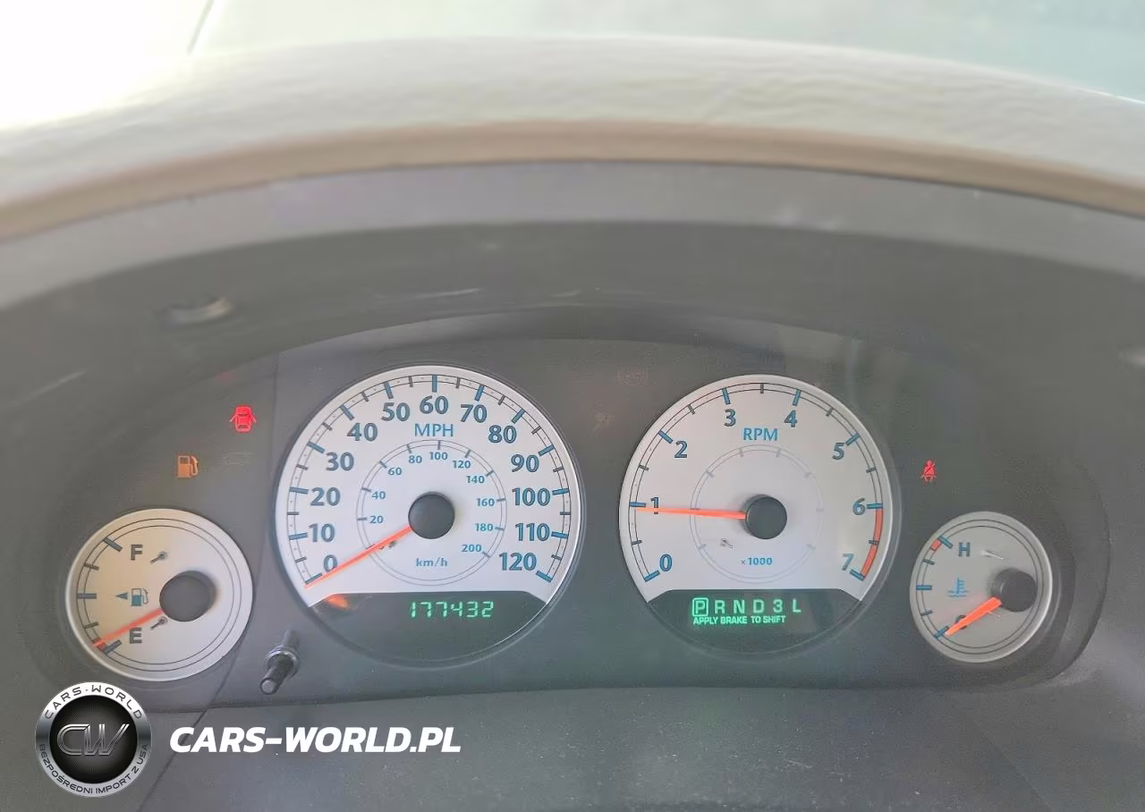 2007 Chrysler Town & Country Lx VIN:2A4GP44R37R246478 - 9