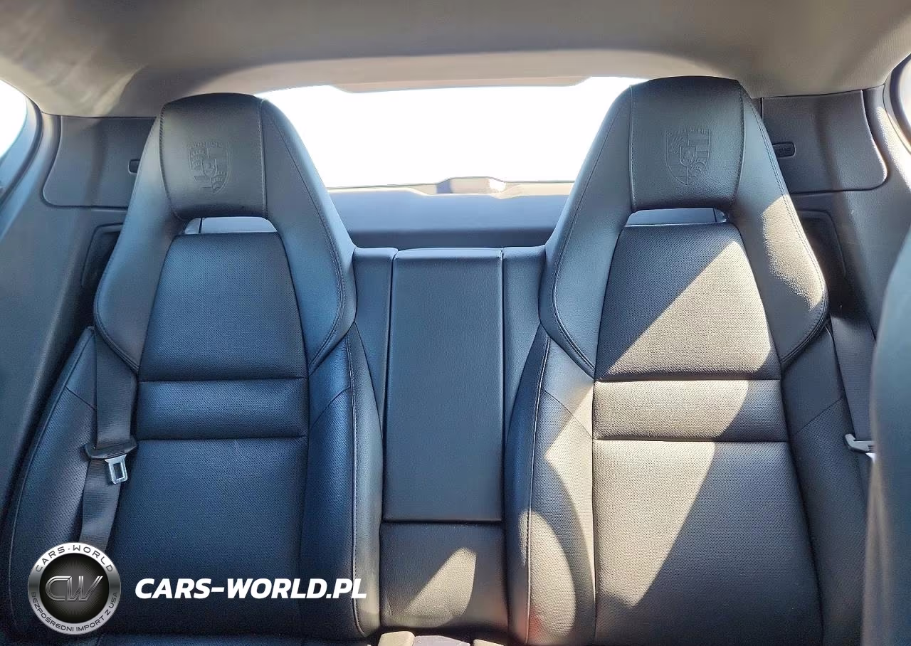 2016 Porsche Panamera 2 VIN:WP0AA2A7XGL006552 - 10