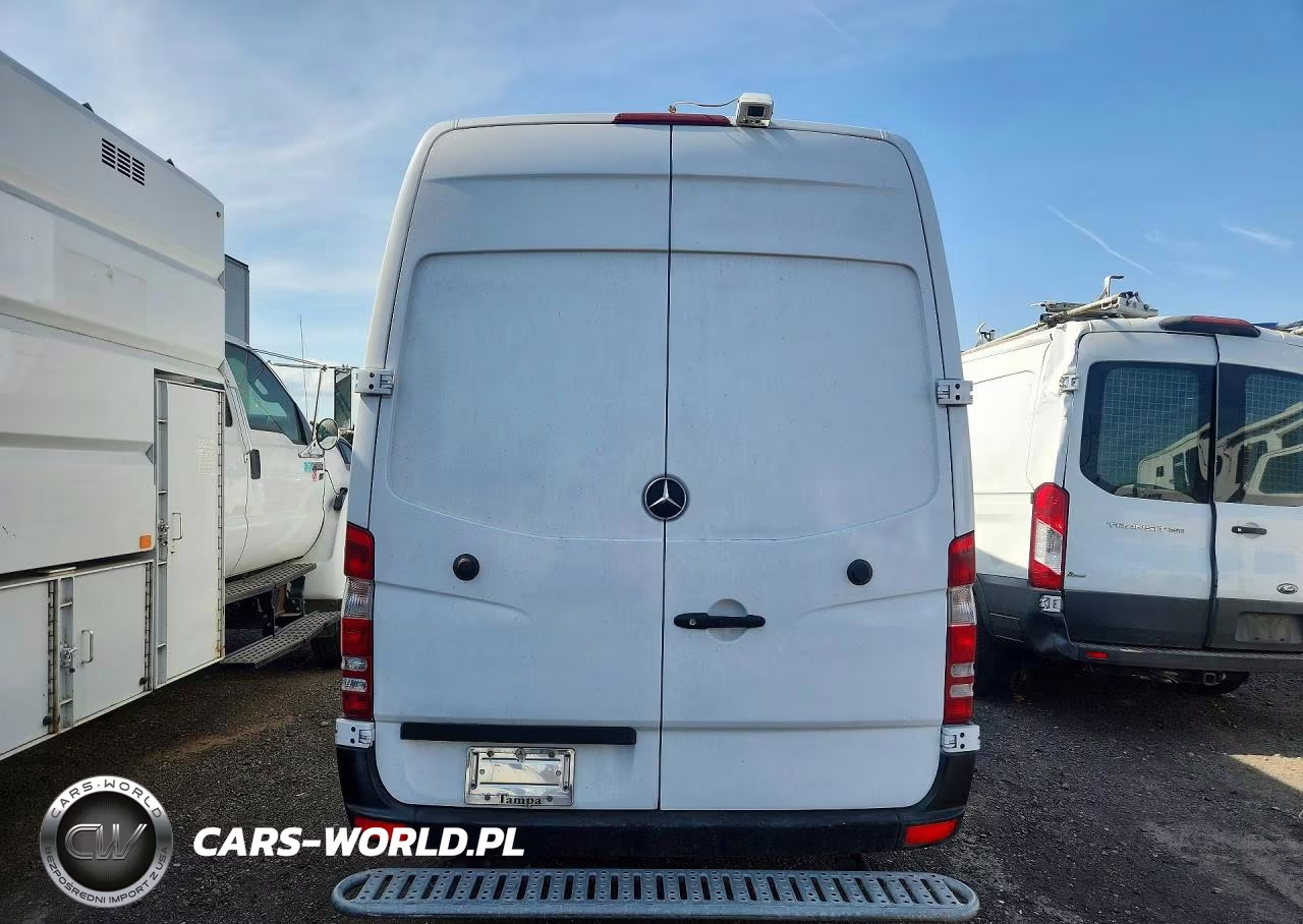 2015 Mercedes-Benz Sprinter 2500 Delivery Van VIN:WD3PE8DB4FP127306 - 6