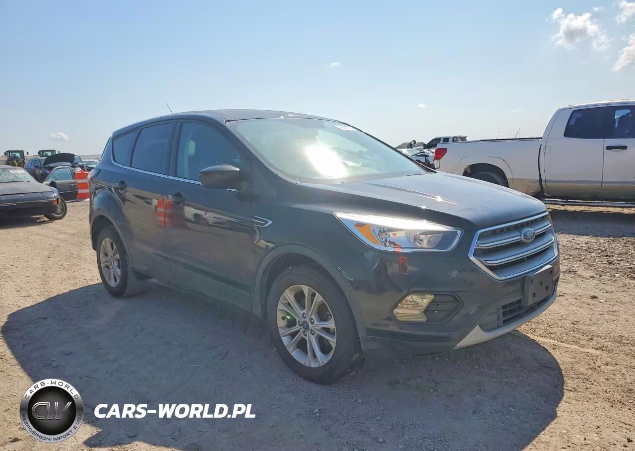 2017 Ford Escape Se VIN:1FMCU0GDXHUD76263 - 4