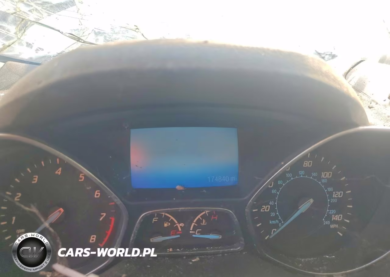 2015 Ford Escape Titanium VIN:1FMCU0JX2FUA57505 - 9