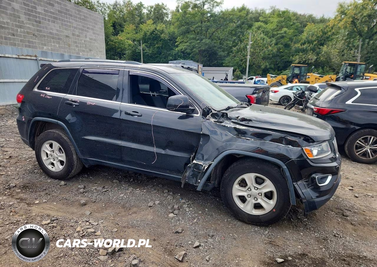 2014 Jeep Grand Cherokee Laredo VIN:1C4RJFAGXEC237555 - 4
