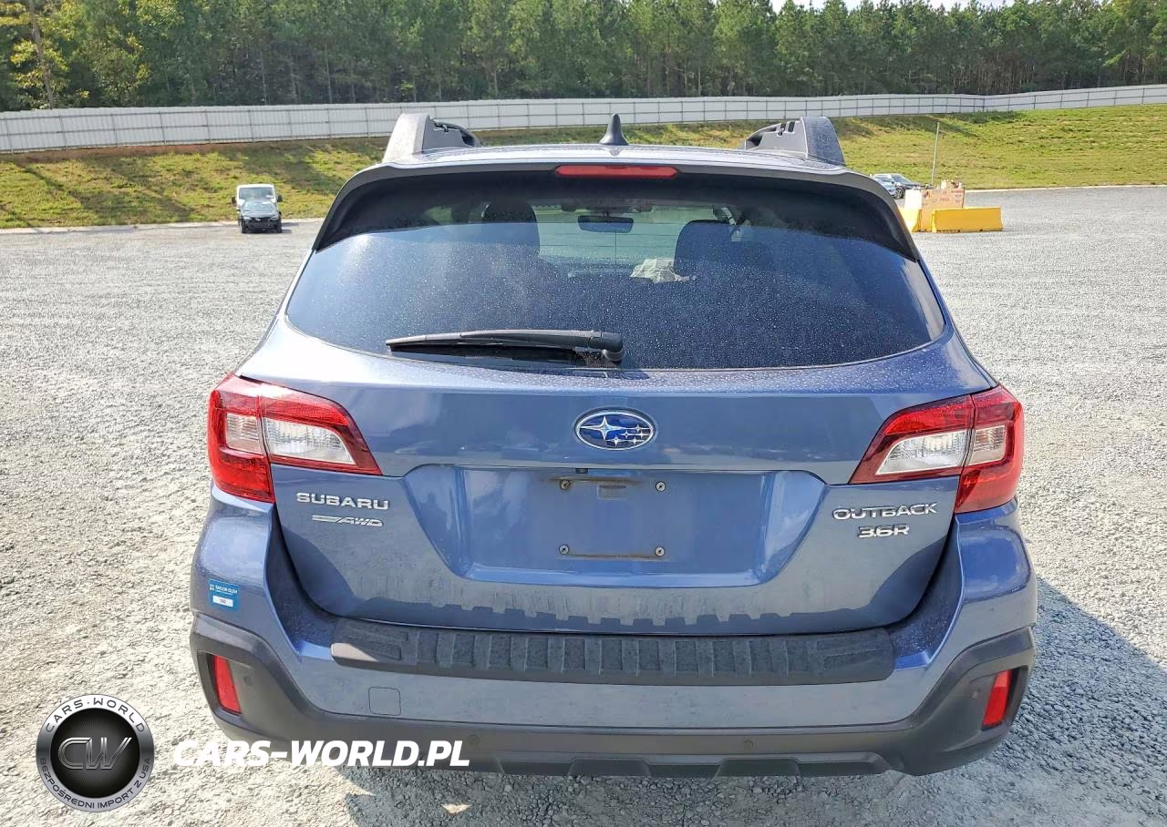 2018 Subaru Outback 3.6R Limited VIN:4S4BSENC1J3335394 - 6