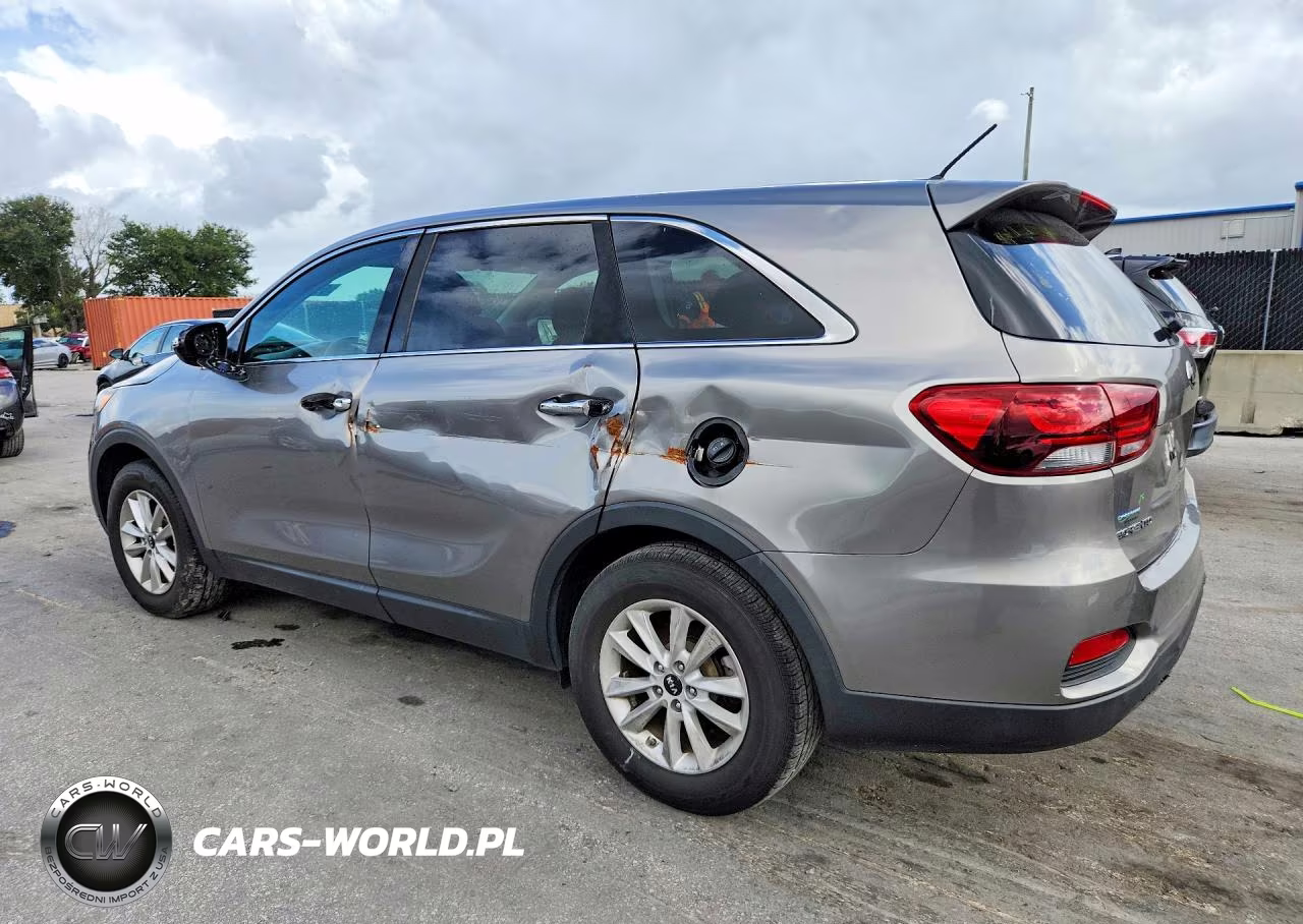 2019 Kia Sorento Lx VIN:5XYPG4A38KG530367 - 2