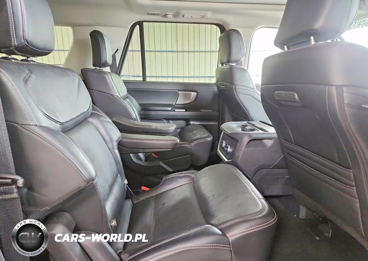2025 Ford Expedition Max Platinum VIN:1FMJK1M84SEA20483 - 11