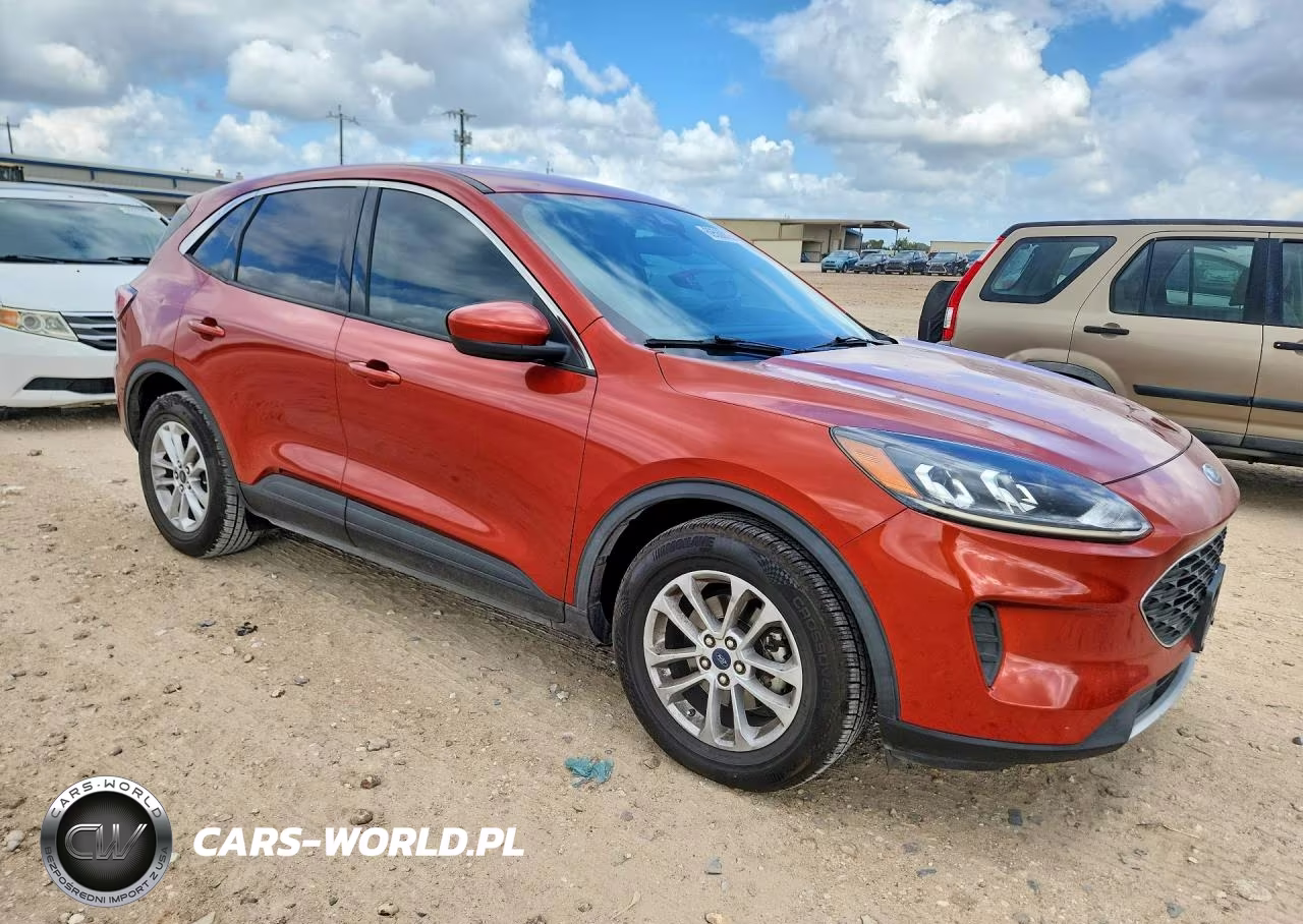 2020 Ford Escape Se VIN:1FMCU0G60LUB02063 - 4