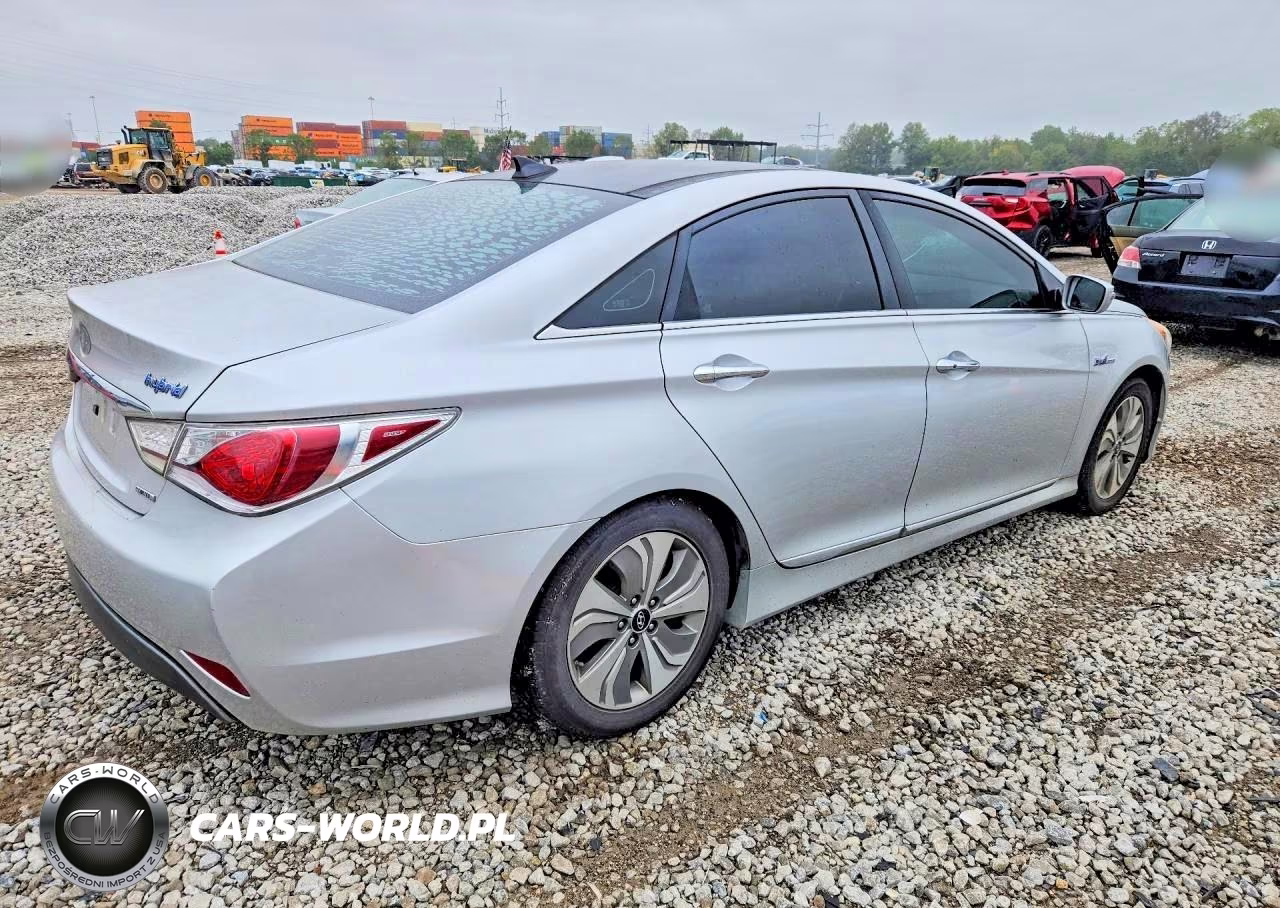 2014 Hyundai Sonata Hybrid VIN:KMHEC4A49EA113044 - 3