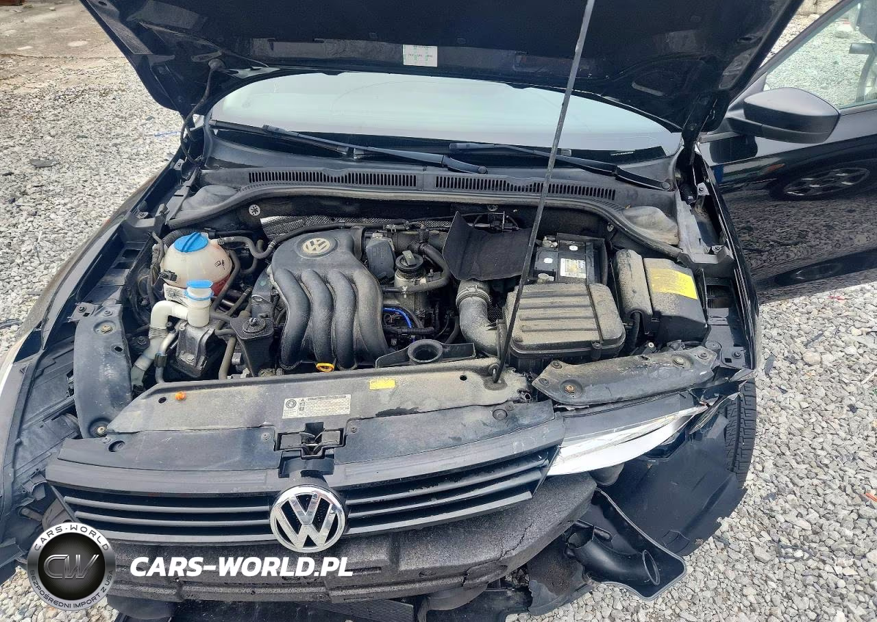 2011 Volkswagen Jetta Base VIN:3VW2K7AJXBM338828 - 11