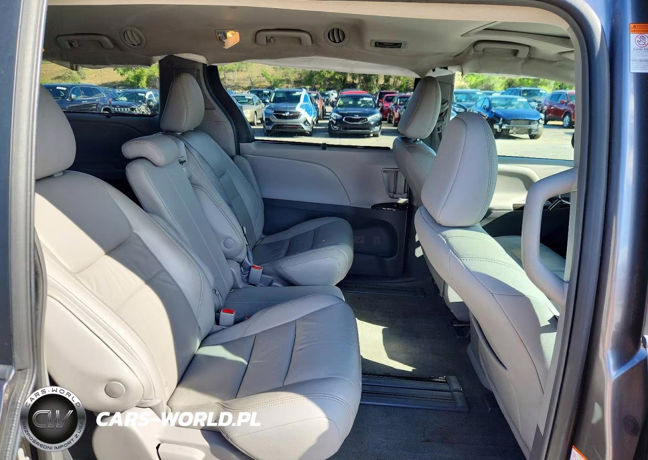 2018 Toyota Sienna Xle 8-Passenger VIN:5TDYZ3DC9JS928399 - 11