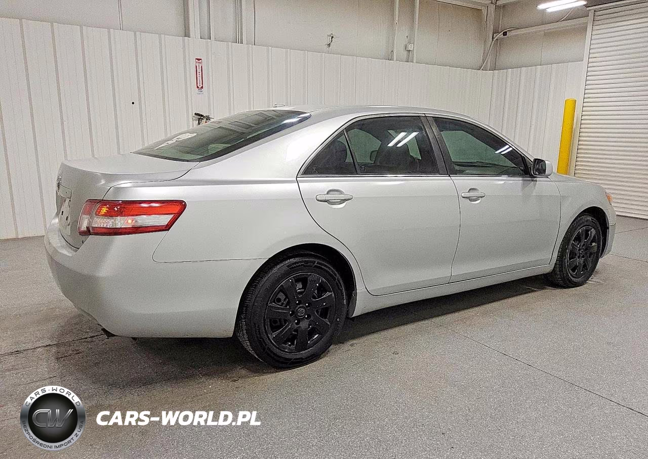 2011 Toyota Camry Le VIN:4T1BF3EK7BU174688 - 3