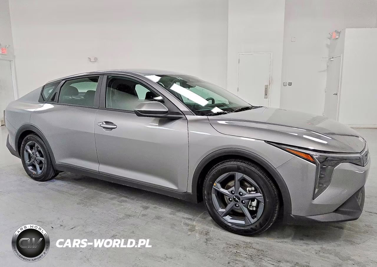 2026 Kia K4 Lxs VIN:3KPFT4DE6TE326802 - 4