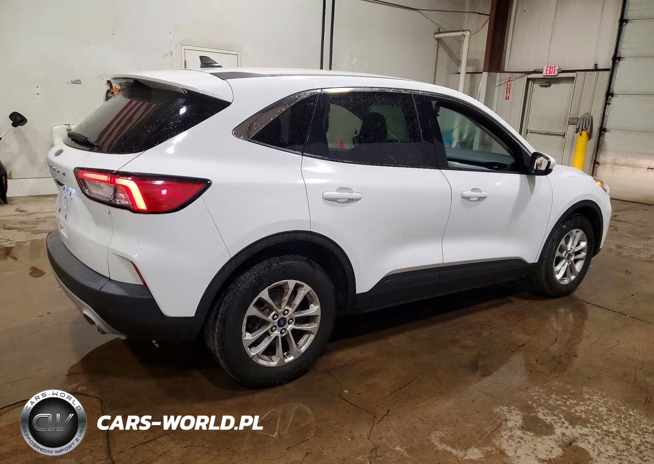 2021 Ford Escape Se VIN:1FMCU0G66MUA51783 - 3