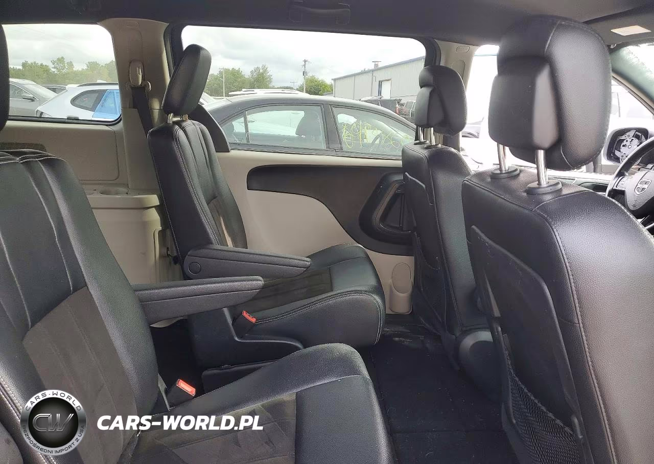 2019 Dodge Grand Caravan Sxt VIN:2C4RDGCG4KR765881 - 11